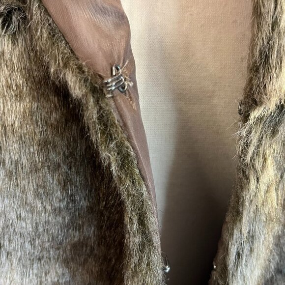 LOLA Women's Brown Faux Fur Vest  - Size XS - Picture 3 of 5